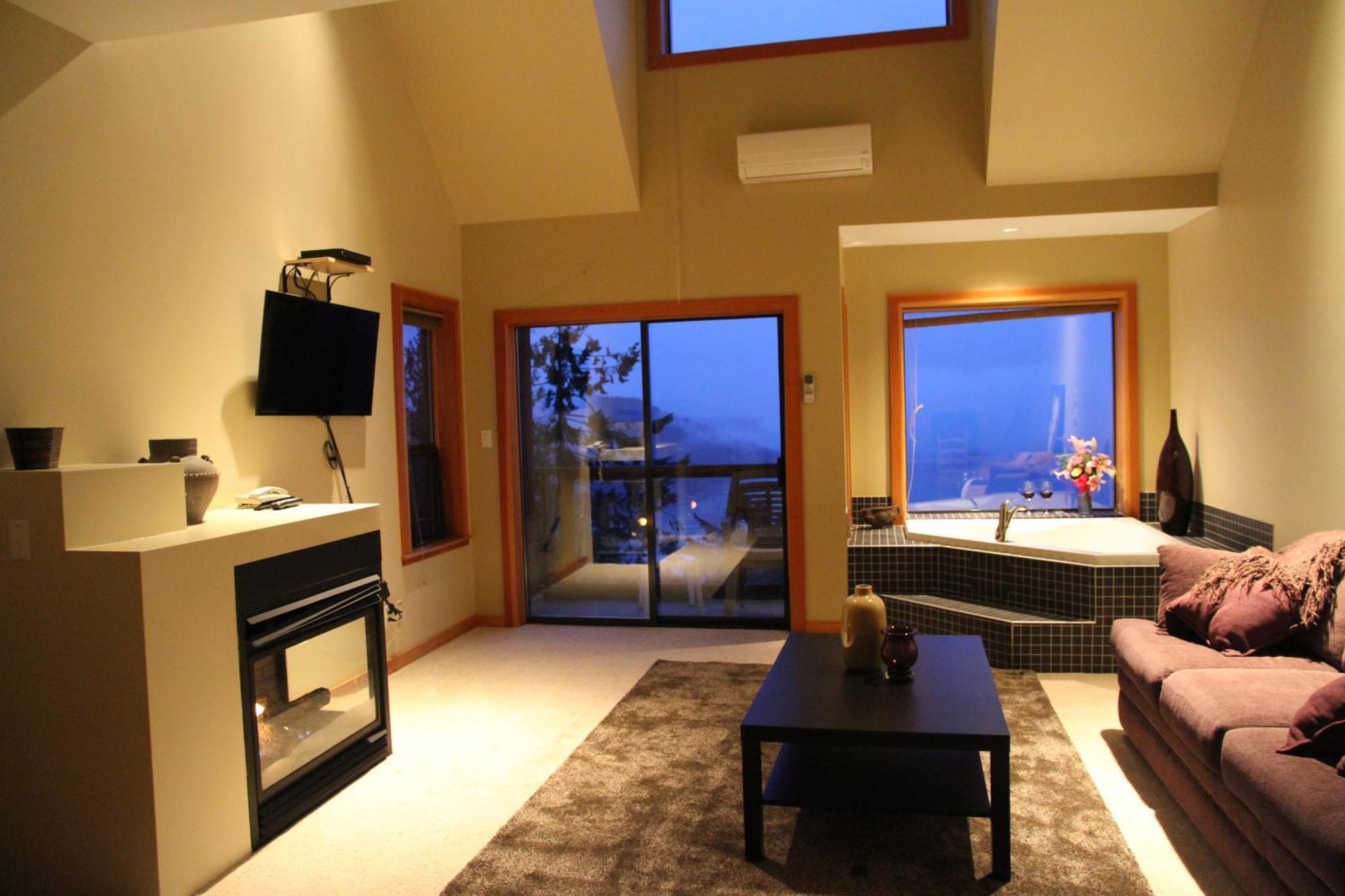 Moon Water Lodge Malahat Rom bilde