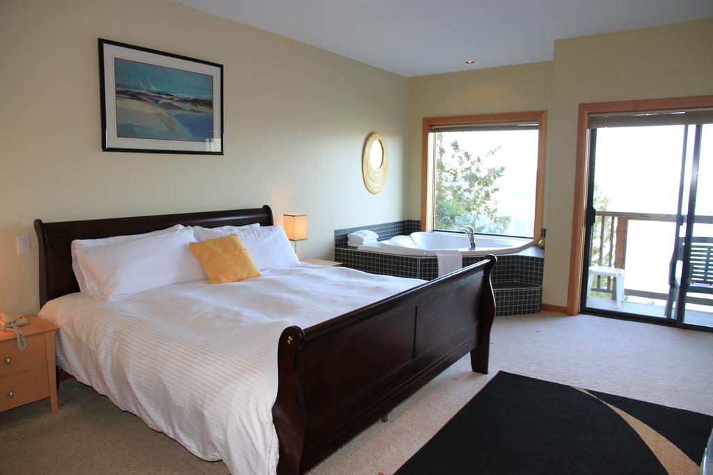 Moon Water Lodge Malahat Rom bilde